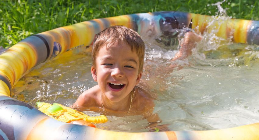 Piscine per bambini per cottage estivi: un sacco di divertimento per i bambini