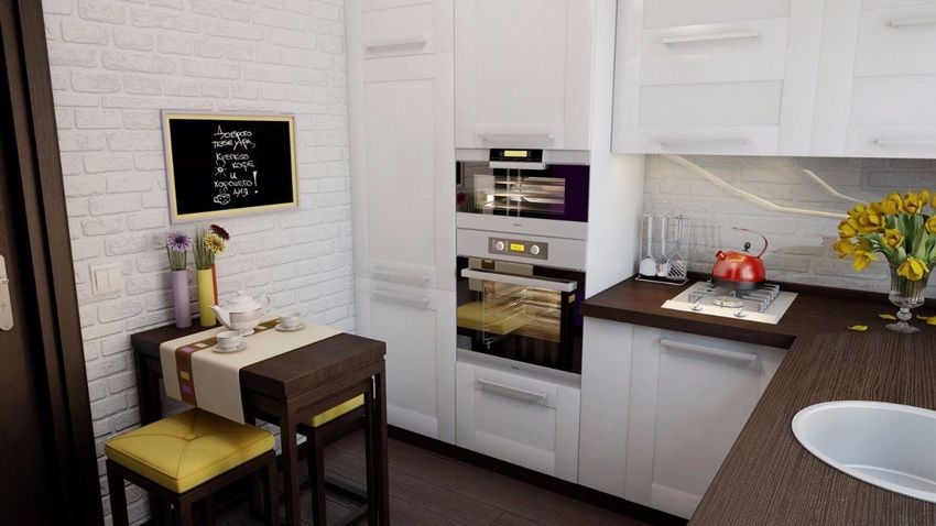 Piccolo tavolo da cucina per una piccola cucina: ottimizzazione dello spazio efficiente