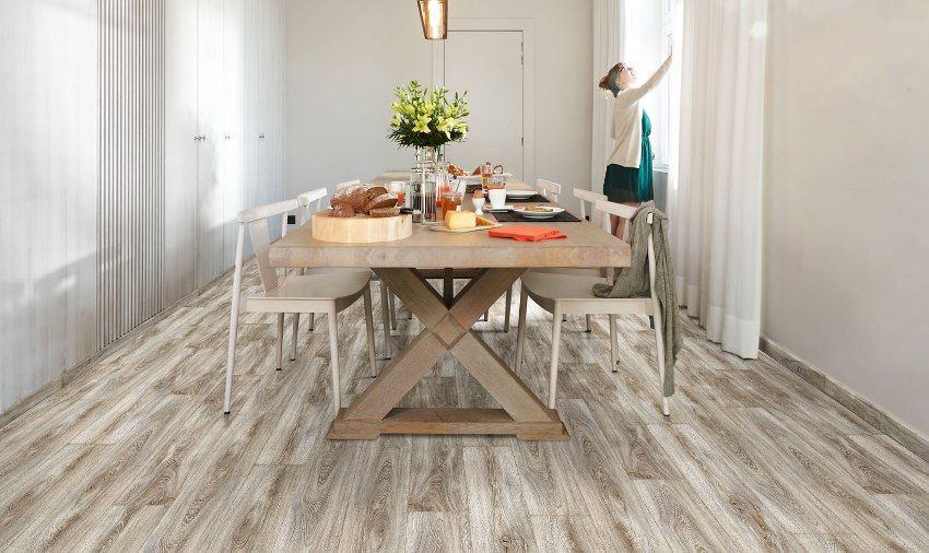 I pavimenti in cucina, che è meglio: piastrelle, laminato, pavimento autolivellante o linoleum
