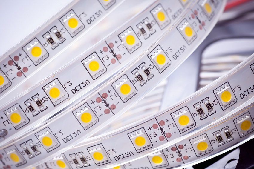 Alimentatore per strip LED 12V: la scelta del dispositivo ottimale