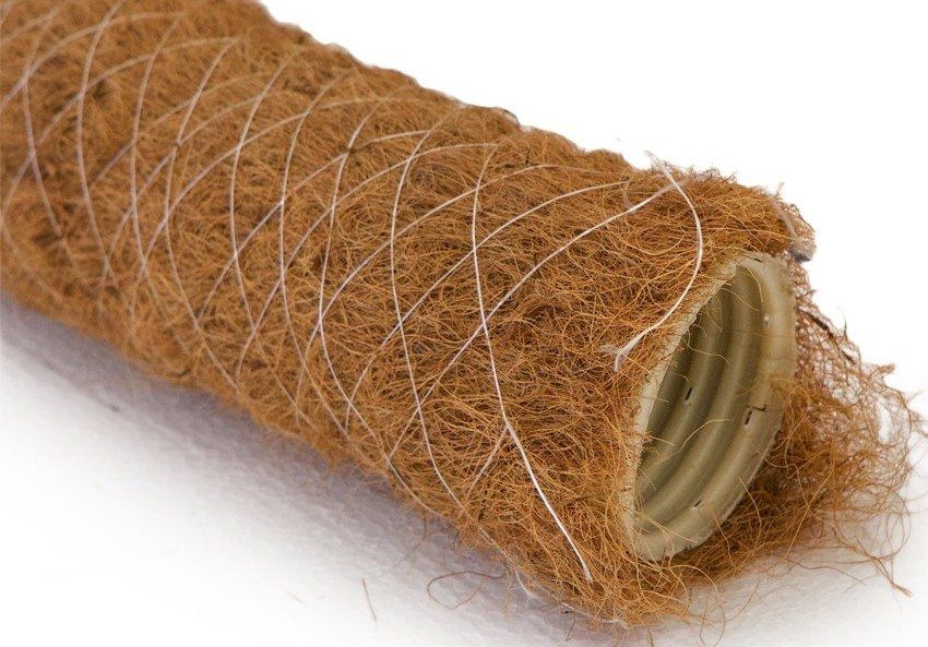 Svuotare il tubo 110 nel filtro: geotessili e fibra di cocco