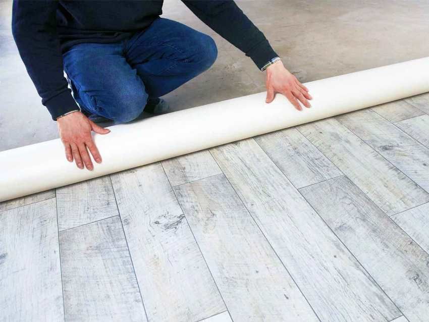 Come deporre il linoleum: le regole del taglio e posa dei pavimenti