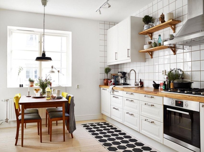 Decorazione della parete in cucina: opzioni di design, raccomandazioni per la scelta dei materiali