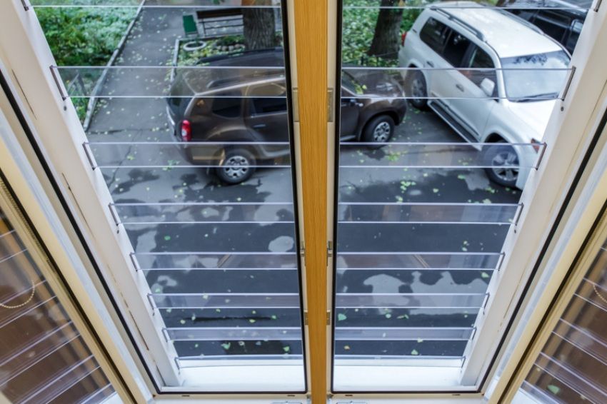 Griglie trasparenti sulle finestre e i loro vantaggi funzionali