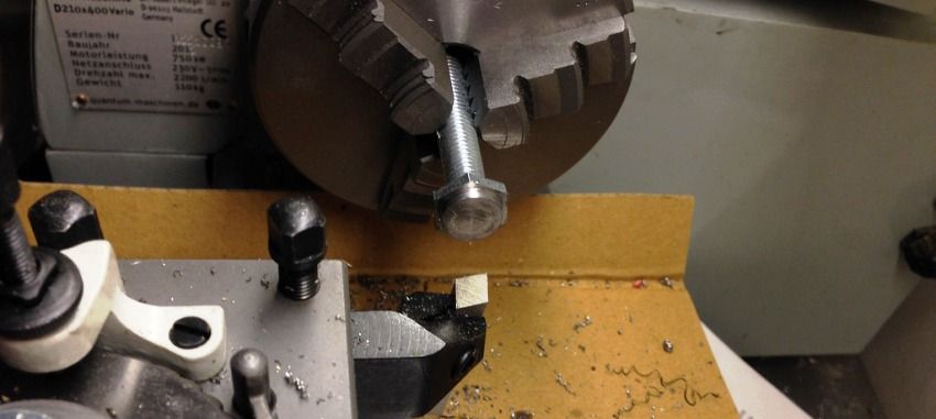 Utensili da taglio in metallo per tornio: caratteristiche degli utensili dettagliate