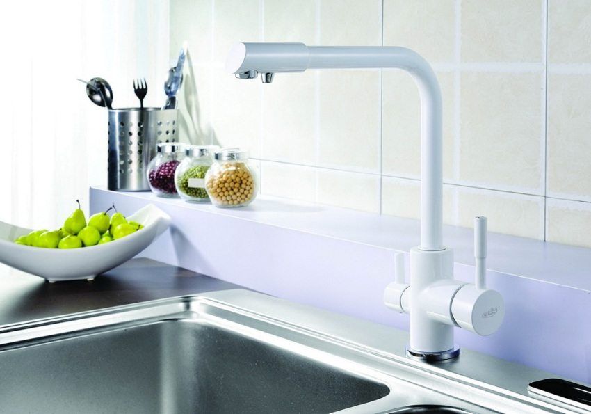 Rubinetti della cucina con rubinetto per acqua potabile: una nuova generazione di prodotti sanitari