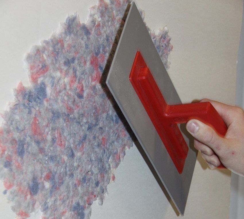 Materiale universale: carta da parati liquida, come applicarli sulla parete e altre superfici
