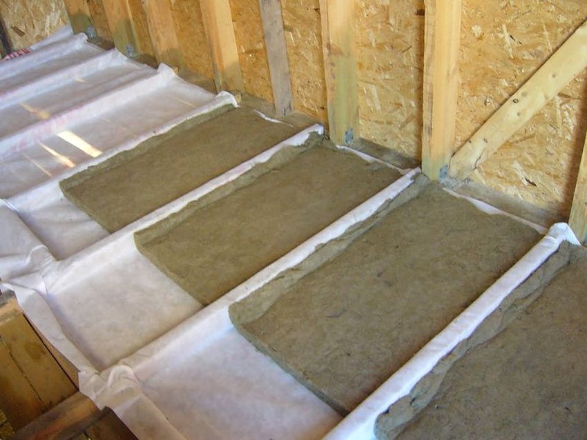 Riscaldare il soffitto in una casa con un tetto freddo: metodi comuni
